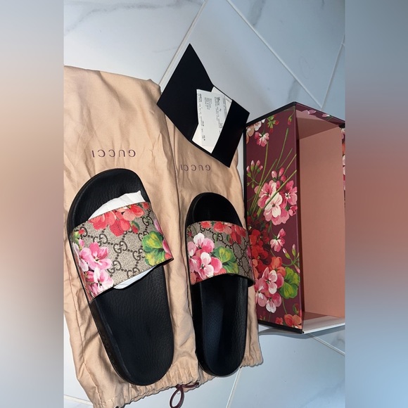 Gucci bloom slides size 38 - Picture 4 of 4
